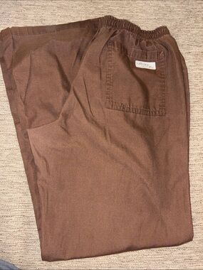 Urban Scrubs Women’s Medium Brown Elastic Waist